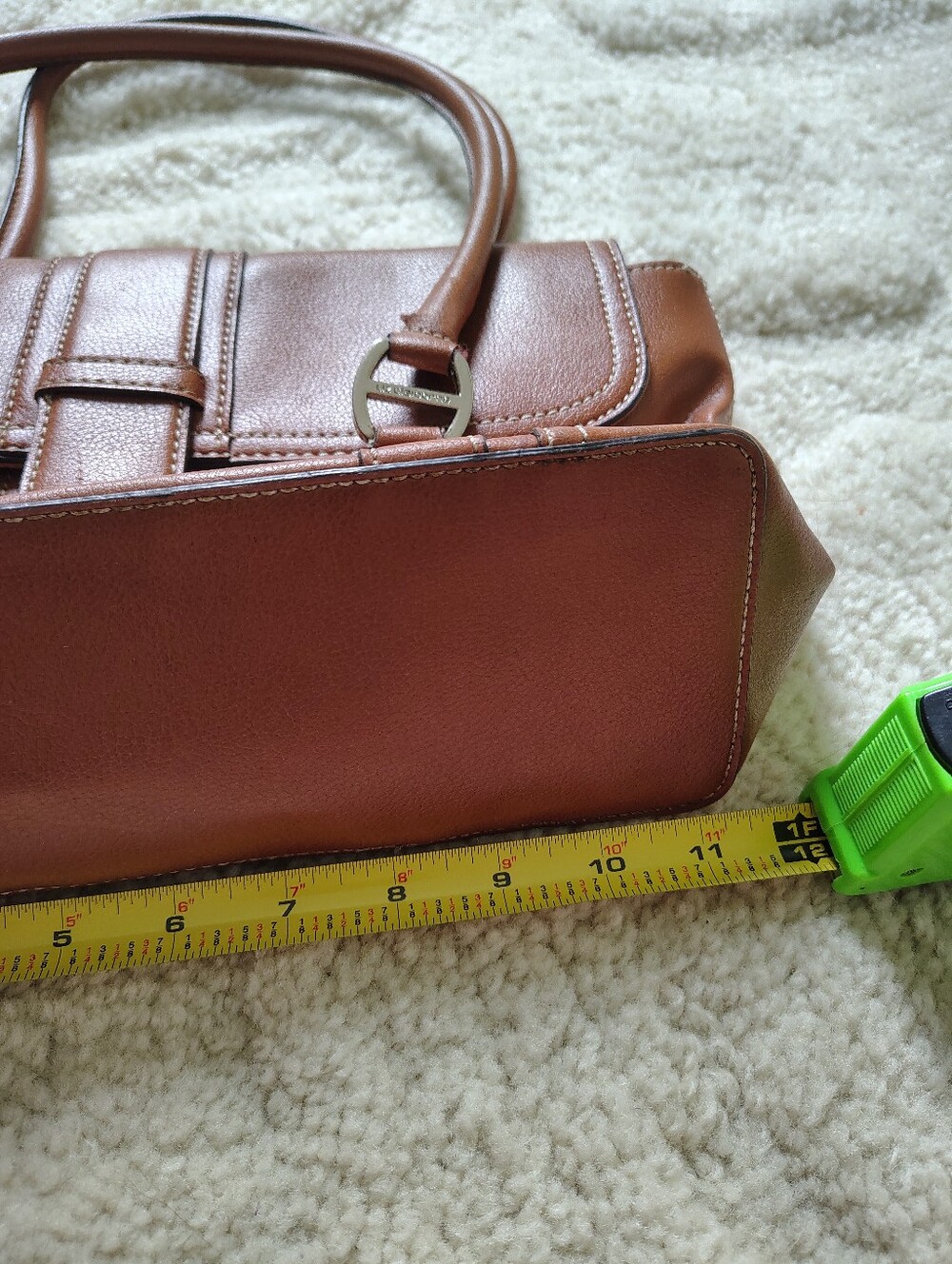 Liz Claiborne Brown Faux Leather Shoulder Bag - Picture 14 of 16